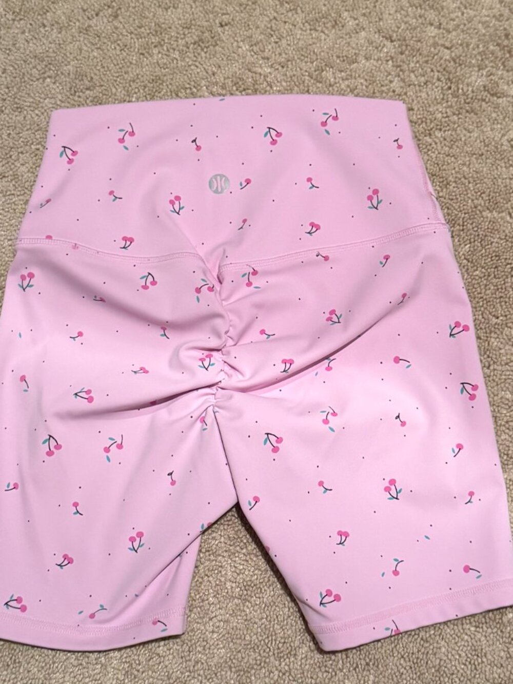 Astoria Activewear LUXE BLOSSOM Short - Cherry - Picture 2 of 3